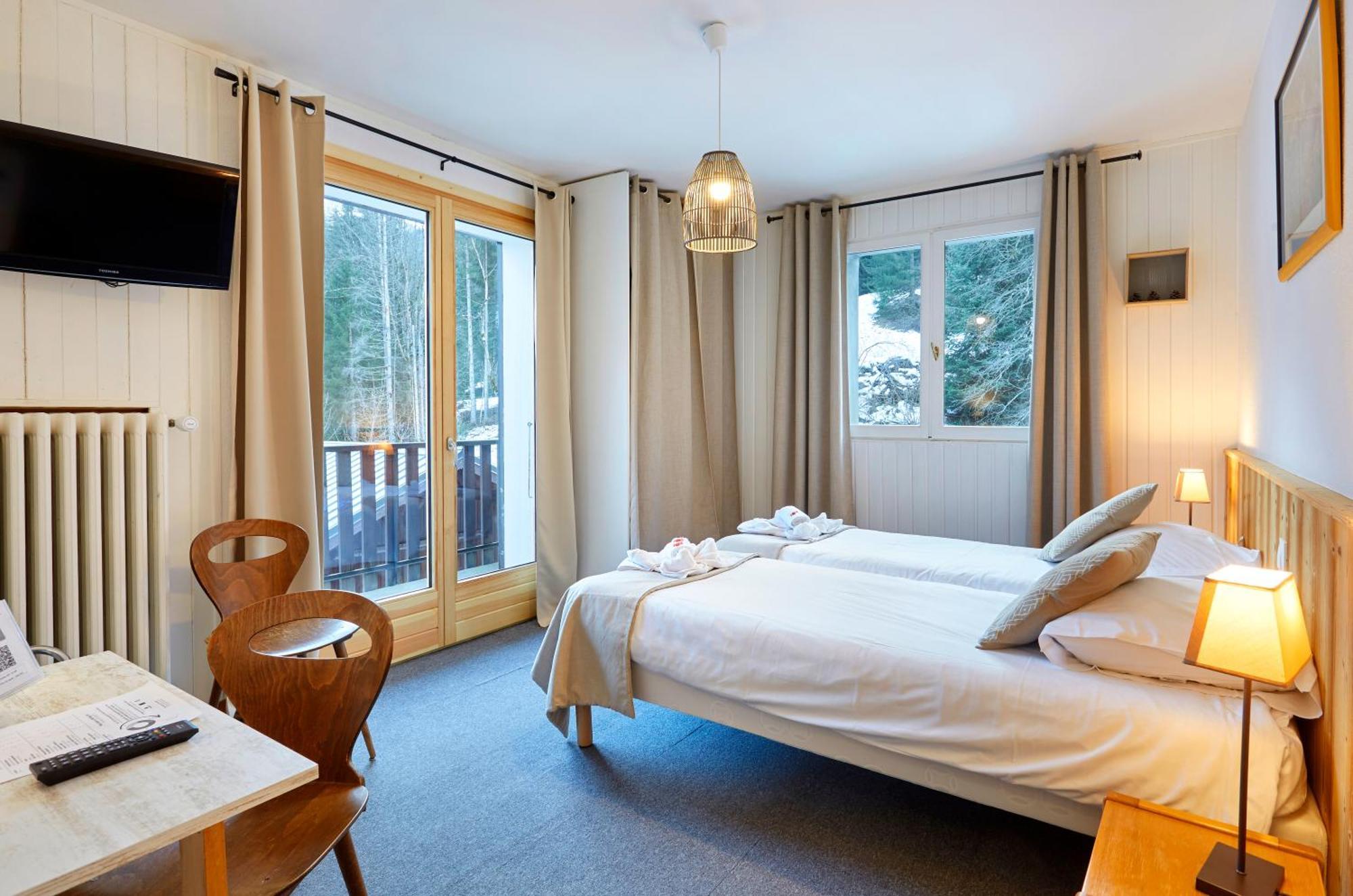Hôtel Eliova l'Eau Vive Châtel Exterior foto